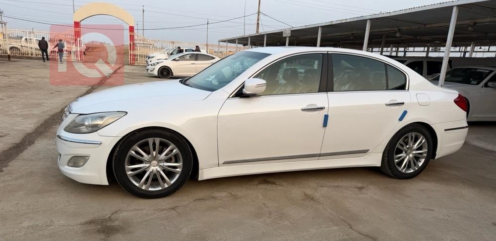 هيونداي جنسس